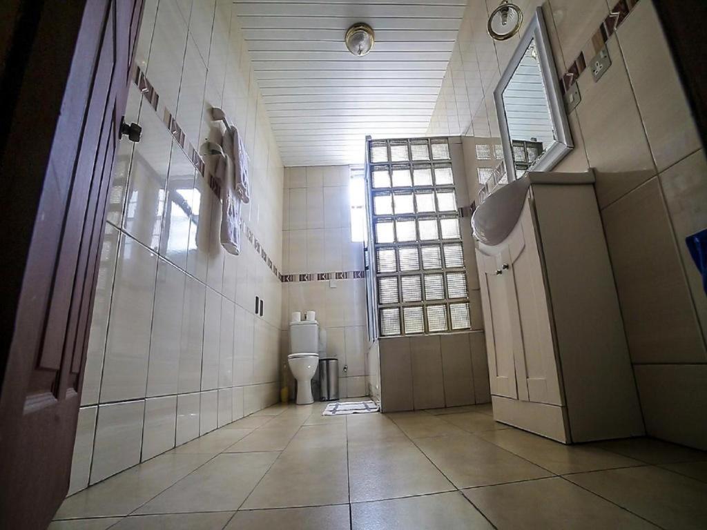 Charleston Hotel Accra Szoba fotó