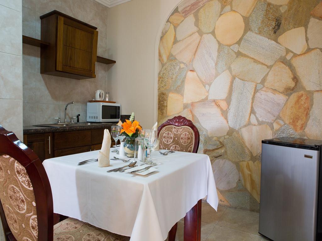 Charleston Hotel Accra Kültér fotó